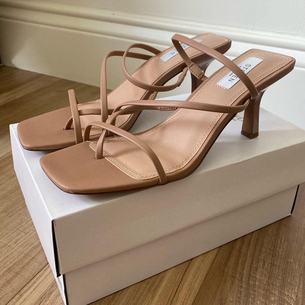 Icey Strappy Sandals Tan Sz 8